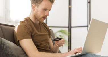 Stire din Eveniment : În sfârșit! România a luat măsuri împotriva drogurilor vândute pe Internet!