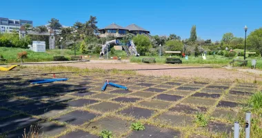 Cel mai mare loc de joacă din Constanța, închis fără termen. „Țara Piticilor” s-a transformat într-o junglă - 6