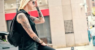 Stire din Sănătate : Laserul vă scapă de tatuajele nedorite, fără a afecta pielea
