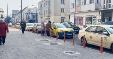 Stire din Social : Breasla taximetriștilor se revoltă! Războiul subteran dintre transportul clasic și cel alternativ