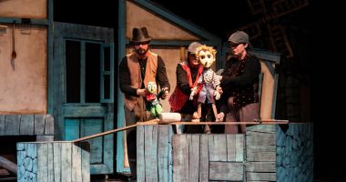 Actorii constănțeni, pe scena Festivalului Internațional de Teatru pentru Publicul Tânăr de la Iași - 2