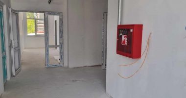 Sanatoriul Techirghiol, distrus de apa sărată a lacului, va fi consolidat - 3