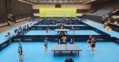 Stire din Sport : Constănţencele Bianca Mei-Roşu şi Andreea Teglas participă la europenele de tenis de masă de la Malmo