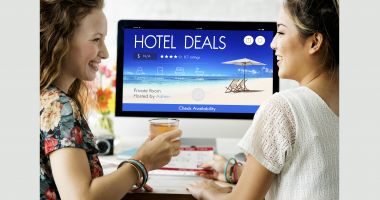 Stire din Eveniment : Hoteluri fictive la Constanța. Mai multe persoane au rămas fără bani după ce au făcut rezervări pe internet