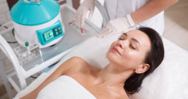 Stire din Sănătate : Recomandări pentru terapia "Vampir", tratament care regenerează pielea