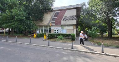 Centrul de Transfuzii Constanţa, în suferinţă. "Donatorii de sânge merită un sediu nou" - 2