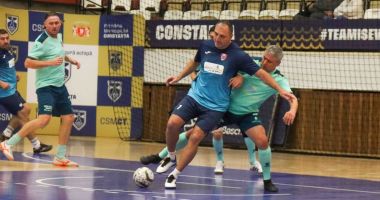 Stire din Sport : Meciuri intense la Constanţa, în cadrul turneului de futsal Trofeul "Liga Old Boys"