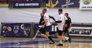 Stire din Sport : Trofeul Constanţei la fotbal în sală a ajuns la faza eliminatorie. Se cunosc ultimele echipe calificate