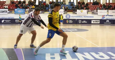 Stire din Sport : Meciuri spectaculoase în etapa a doua a Trofeului Constanței la fotbal în sală