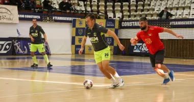 Stire din Sport : Eveniment de tradiție. Începe Trofeul Constanței la fotbal în sală
