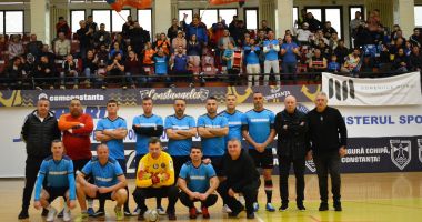 Stire din Sport : Aşteptarea a luat sfârşit. La Constanţa începe Trofeul "Liga Old Boys"