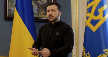 Stire din Actualitate : Volodimir Zelenski a salutat rezistenţa Ucrainei în războiul cu Rusia