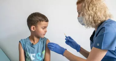 Stire din Social : Copiii, victimele deciziilor părinților? Lipsa vaccinării crește riscurile de îmbolnăvire