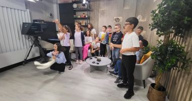 Elevii de la Şcoala nr. 24 au descoperit magia din spatele camerelor de filmat, la Trustul de presă „Cuget Liber” - 5