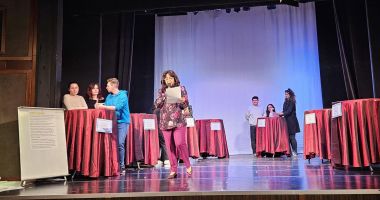 Stire din Cultură-Educație : Comunitatea Elenă "Elpis" lansează elevilor constănțeni o provocare