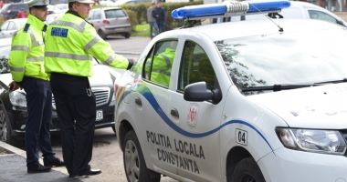 Stire din Eveniment : POLIȚIȘTII CER CA POLIȚIȘTII LOCALI SĂ REDEVINĂ GARDIENI PUBLICI. "Sunt nepregătiți profesional și cu un limbaj de toată jena"