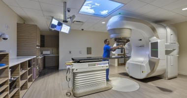 Stire din Social : Vești bune pentru bolnavii de cancer! Constănțenii s-ar putea trata  la Constanța