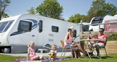 Libertate pe patru roţi. Cum îţi poţi face o vacanţă de neuitat cu autorulota - 2