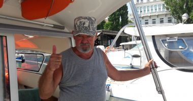 Un vis împlinit la pensie. Pasiunea pentru pescuit l-a făcut să investească într-o ambarcaţiune de familie - 2
