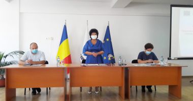 Stire din Politică-Administrație : Sistem eficient de colectare a deşeurilor. „Proiectul este ca o gură de oxigen pentru comuna Cumpăna”