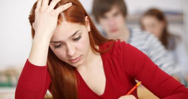 Stire din Cultură-Educație : Înscriși la "plesneală", promovați tot la fel! Tristețea Bacului de toamnă, la Constanța