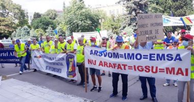 Stire din Social : Protest al Agenţiei de Salvare a Vieţii pe Mare, la Constanţa. "Oamenii se tem că rămân fără locuri de muncă!"