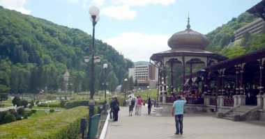 Stire din Economie : Constănțenii vor să petreacă de 1 Mai la munte. Iată cât costă un sejur
