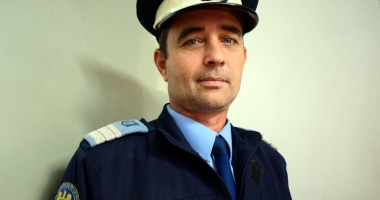 Cum l-au convins jandarmii pe Moș Crăciun să-l viziteze pe micuțul Andrei - 2
