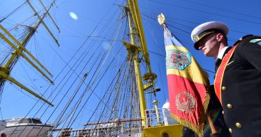 Stire din Social : Cariera în Marina Militară începe din liceu! Totul despre admiterea la Colegiul Național Militar "Alexandru Ioan Cuza" din Constanța