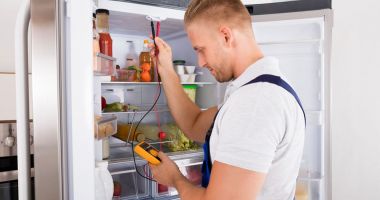 Stire din Economie : Criza specialiștilor, marea problemă a atelierelor de reparaţii electrocasnice