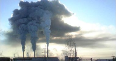 Stire din Actualitate : Ucigaşul din umbră. Aerul poluat scurtează viaţa oamenilor mai mult decât fumatul