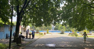 Stire din Social : 23 august, sărbătorit fără mici şi fără bere. „Cine spune că era mai bine înainte, minte!”