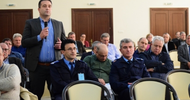 Ne așteaptă o iarnă grea, cum se va face deszăpezirea. Sute de tone de nisip, cumpărate, dar… nefolosibile! - 5
