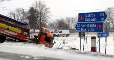 Lupta cu nămeții! Drumuri restricționate și închise, în județul Constanța - 3