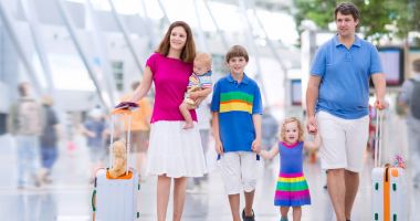 Stire din Economie : Unde plecăm în vacanţă. Ce condiţii de călătorie sunt din 1 Iunie