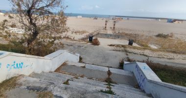 Câtă degradare! Promenada de la "Mozaic", din Faleză Nord, plină de gropi! - 3