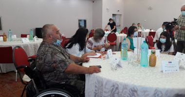 Asociația ADAPTO a luat inițiativa: construiește punți între factorii de decizie, pentru cei cu nevoi speciale - 4