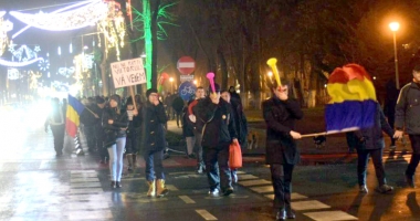 Proteste de amploare, 50.000 de români în stradă: "Vrem justiție, nu corupție!" - 5