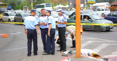 Atenție, imagini ȘOCANTE! Carnagiu în Tomis III. Pietoni spulberați de pe trecere de un șofer care făcuse infarct / VIDEO - 11