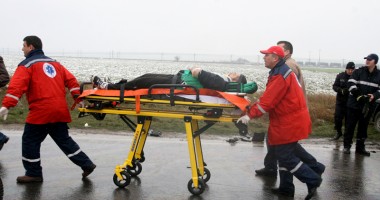 Microbuz cu elevi, implicat într-un accident teribil