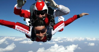 Stire din Eveniment : Spectacol aerian de excepție pe plaja din Mangalia și pe Aeroportul Tuzla