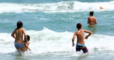 Stire din Eveniment : Sezonul înecaților! Care sunt plajele din Constanța unde moartea pândește în apă