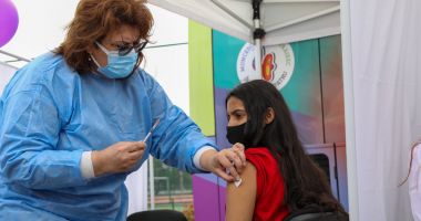 Stire din Social : A început vaccinarea copiilor împotriva COVID-19. Vor fi organizate echipe mobile în şcoli