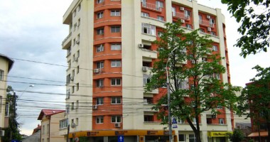 Stire din Cetățenești : Joaca de-a "alba-neagra" cu asociația de proprietari!