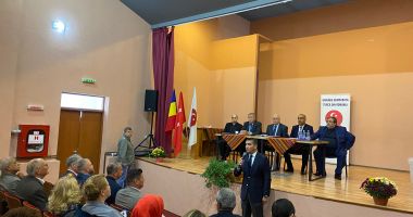 Stire din Politică-Administrație : Osman Fedbi, reales președinte al UDTR în următorii patru ani