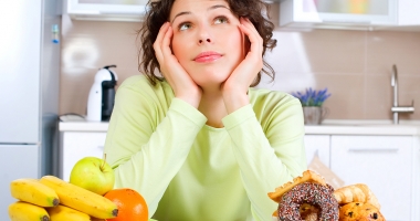 Stire din Sănătate : Te-ai săturat să îți spună alții ce să mănânci? Sfaturi pentru o dietă corectă."Pâinea nu este un dușman al omului"