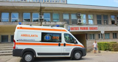 Ambulanţa lucrează la foc continuu, fără niciun ajutor! "Personalul este tot mai obosit şi nemulţumit" - 2