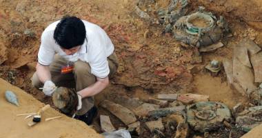 Stire din Cultură-Educație : Descoperire uluitoare! Cadavrele  au fost îngropate unele peste altele