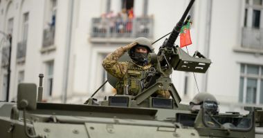 "Praf în ochi! Exodul din Armată va fi stopat doar prin creșterea salariilor!" - 2