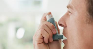 Stire din Sănătate : Astmul, o boală pe viață. Cum poate fi ținută sub control